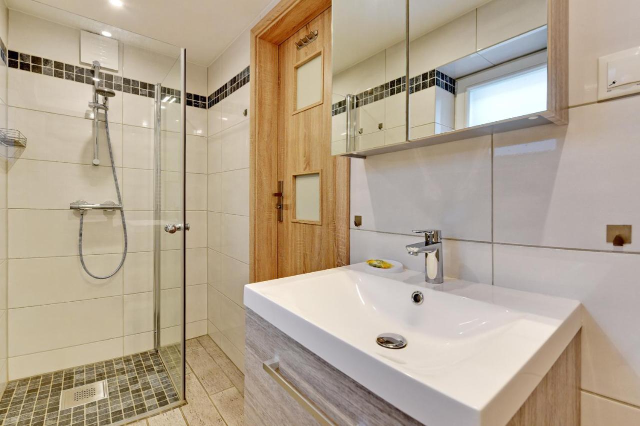 Villa Arkodes กดัญสก์ ภายนอก รูปภาพ